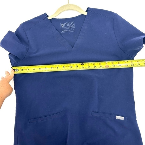 Figs Casma Scrub Top Sz M Navy Blue Short Sleeve Uniform Nurse Medical Pockets - Picture 7 of 9